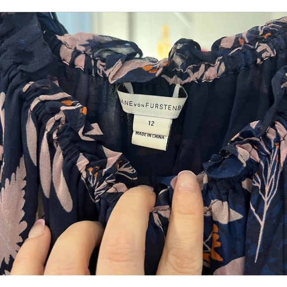 DVF Top - Picture 2 of 2